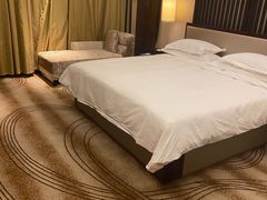 -兰州皇冠假日酒店