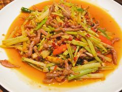 火爆仔姜红椒牛肉丝-不相离盐帮菜(郎园店)