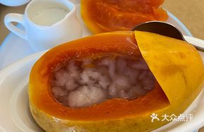 Coconut Milk Papaya Stewed with Sea Cucumber Gelatin