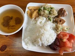 -阿育王寺素斋馆