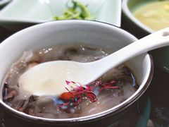 银耳汤-箱美术馆私房菜(水晶郦城店)