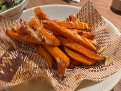 -芭莉与彩虹西餐厅(成都合生汇店)