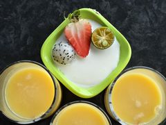 -亚洲国际大酒店·云顶阁旋转自助餐厅