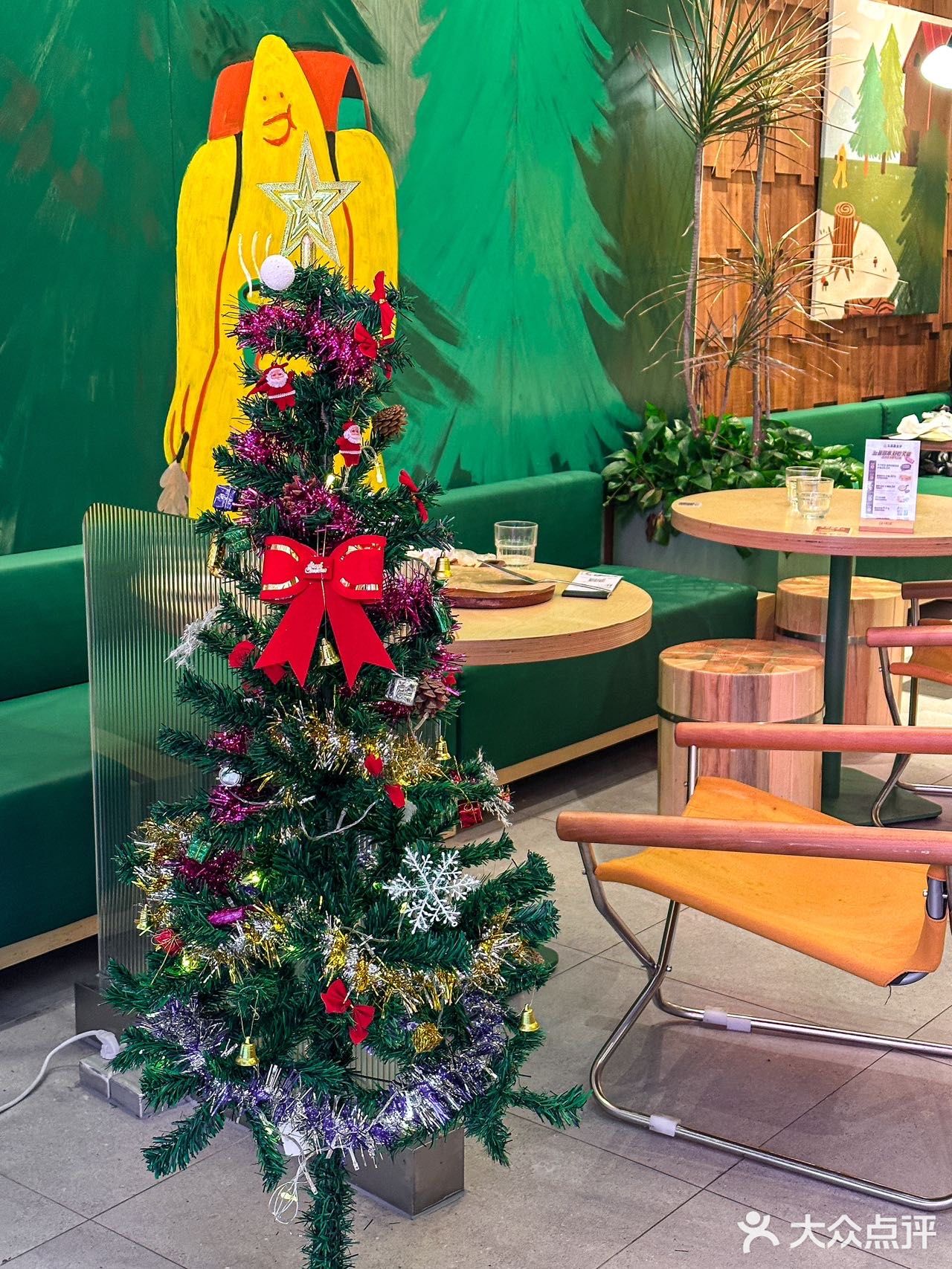 武汉！榴莲脑袋闭眼冲👀的披萨店！