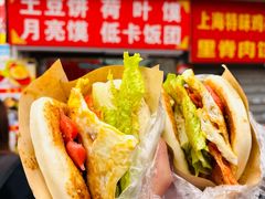 -许西美食一条街