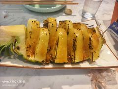-嗨辣小聚·盘锦河蟹·海鲜烧烤龙虾(盘锦十年好店)