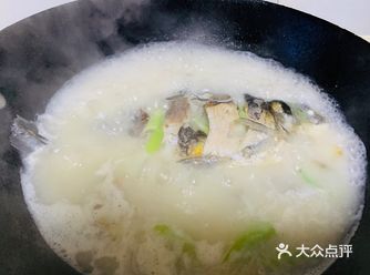 如何炖出白色鲫鱼汤，看这里