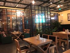 大堂-普兰达德国餐厅·德式脆皮烤猪肘·自酿啤酒(观唐店)
