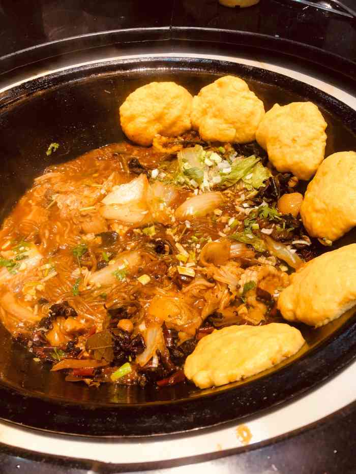 梓硕东北地锅城大鱼坊(滨河北路店)-"近段时间地锅风靡一时,洛阳陆续