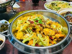 -老码头黑皮肘子锅包肉熏酱水饺(文政街店)