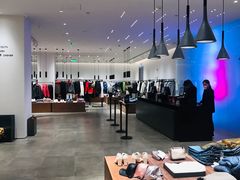 -URBAN REVIVO(西安Momopark店)