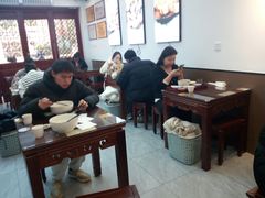 -百年老字号·观振兴蟹黄面·三虾面·苏式面(观前街富仁坊巷店)