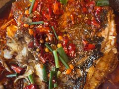-鸣记脆皮烤鱼·海鲜烤鱼(三八广场店)