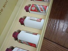 -至铖名酒回收茅台五粮液冬虫夏草