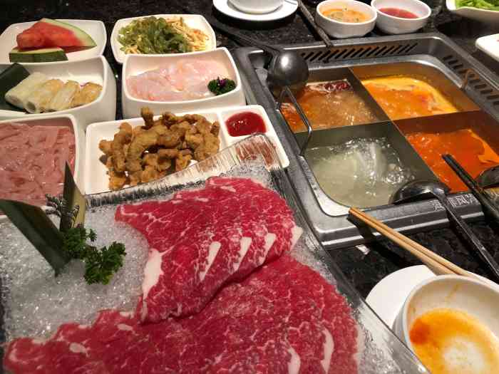 海底捞火锅(汇悦城店)-"带老人来尝尝鲜,吃不了辣,点了双锅,还是.