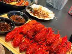 -肥肥虾庄·金牌油焖大虾(汉口城市广场店)
