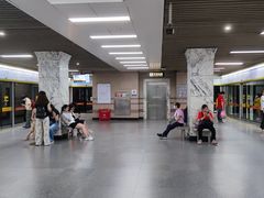-烈士陵园(地铁站)