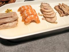 -HOMES上海本帮菜(襄阳公园店)