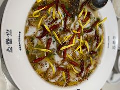 -渔语鱼酸菜鱼新川菜(来福士店)