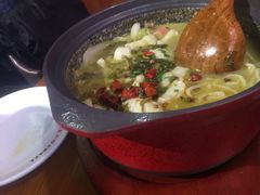 -周鱼小馆石锅酸菜鱼(活力汇店)