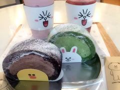 -LINE FRIENDS Garosu-gil Flagship Store