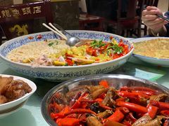 -湘潭九龙鱼头店(城南西路店)