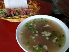 -秦小龙驴肉火烧馆