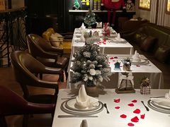 -Mogul Eatery·大亨餐酒馆