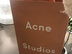 -Acne Studios(芮欧百货店)