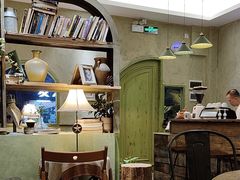 -六区宿舍咖啡店