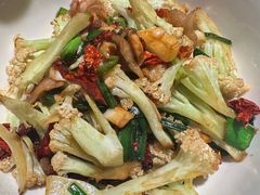 -老湖南民间菜·牛肉十八炒(花都店)
