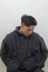 -一家只做男发烫染的店