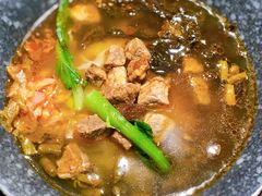 -八月美食小馆(银泰城总店)