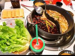 -钢管厂五区小郡肝串串香火锅(人民广场店)