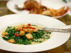 酥脆鱼汤浸菜苗-誉珑轩