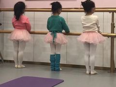 -伊叶舞蹈YEAH DANCE(LCM置汇旭辉校区)