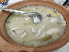 -品香菜馆(旗峰路中侨大厦店)
