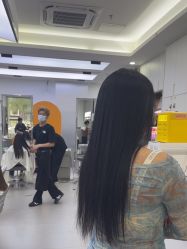 -首脑美发沙龙