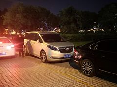 -国际会议中心-停车场