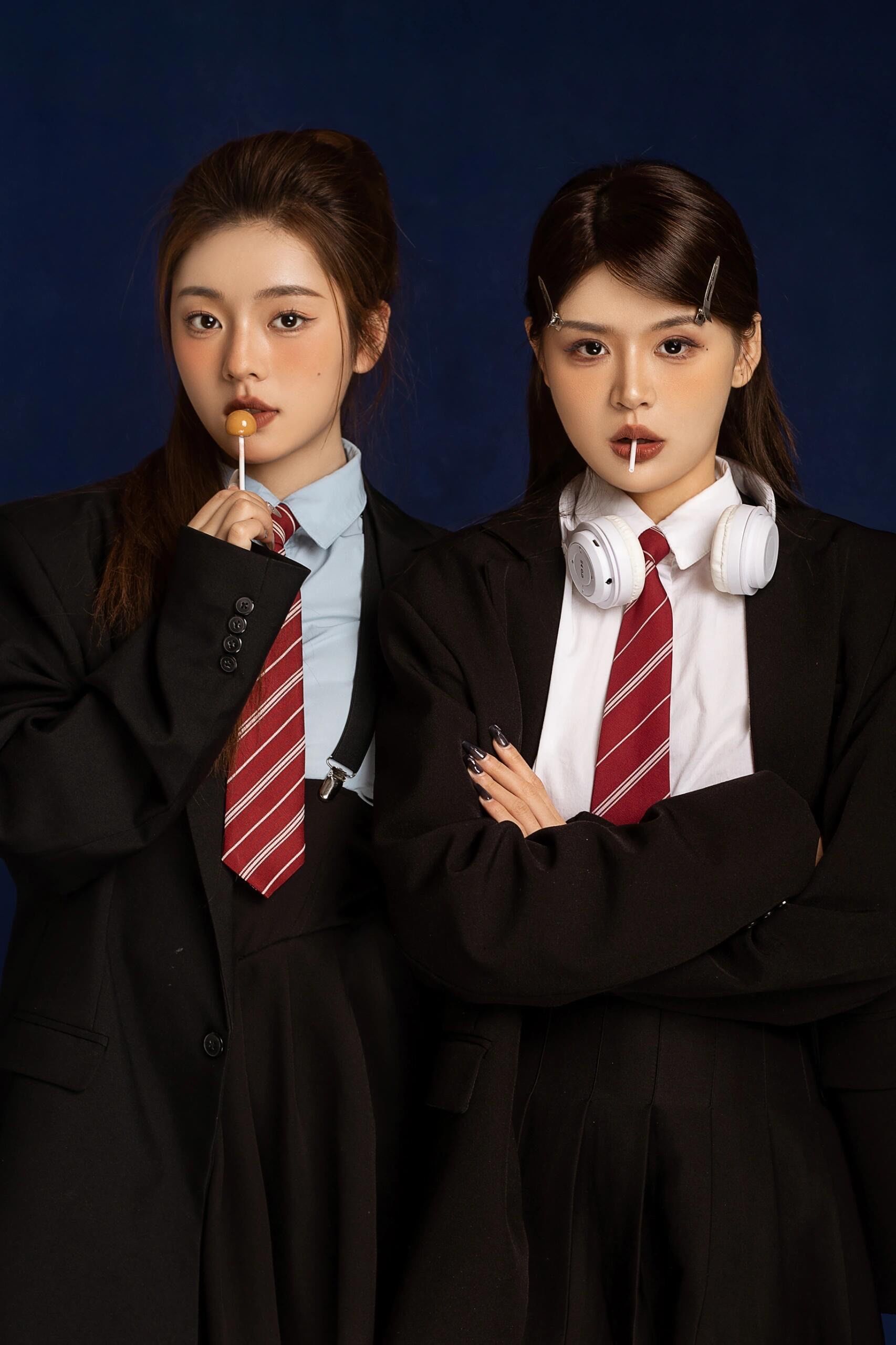 姐妹淘的美式证件照写真