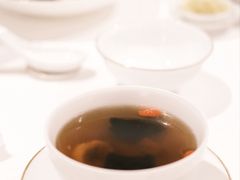 虎掌菌无花果炖水鸭-宝丽轩中餐厅BAOLIXUAN
