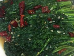 -鲁班小馆(政四街店)