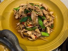 普洱小炒乌鸡肉-半山腰·云南菜(侨福芳草地店)