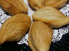 三丝眉毛酥-廊亦舫Lang Yi Fang Restaurant(金桥店)