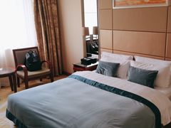 -山明水秀大饭店