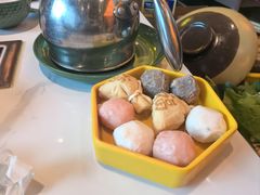 -润园四季椰子鸡火锅(卓越INTOWN店)