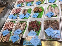 -天盛海鲜烧烤大排档·本地小海鲜·牟平腿穗子(幸福店)