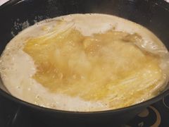 -鲜入围煮花胶鸡海鲜火锅