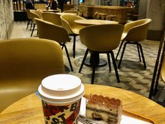 大堂-星巴克臻选(湖滨道店)
