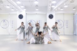 -深舞形体民族舞蹈工作室